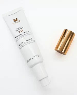 Vivier SHEER SPF 30 Mineral Tinted - Image 2